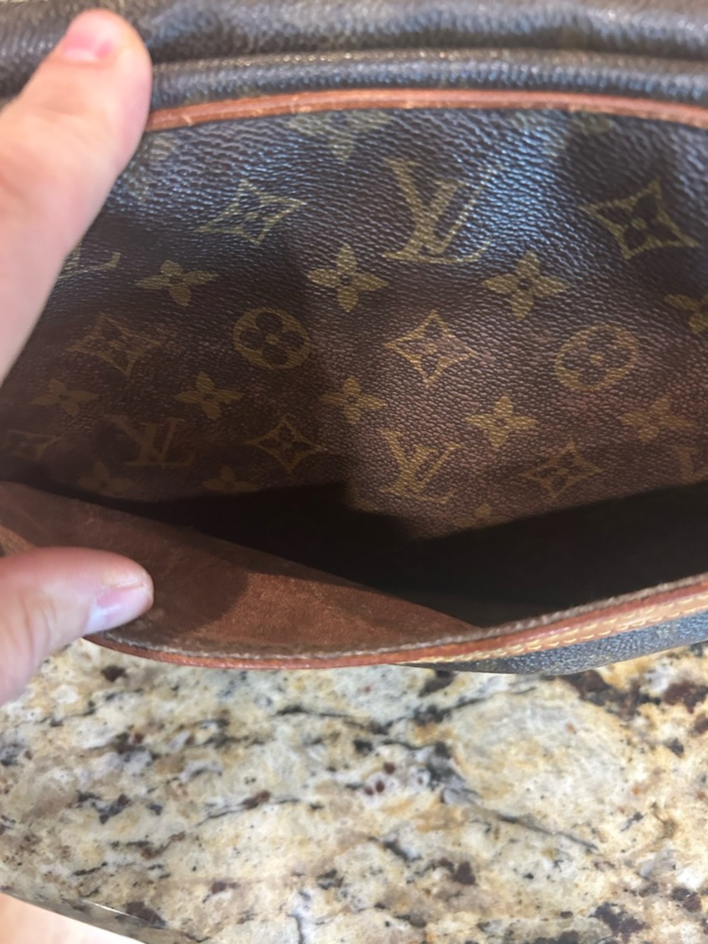 Louis Vuitton mono clutch with coa - Picture 10 of 12